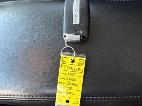 Used 2017 Dodge Journey SE FWD image 34