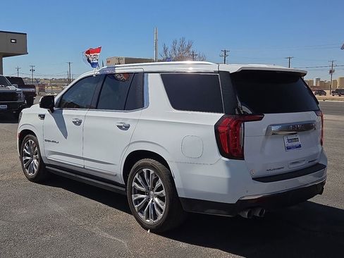 Used 2022 GMC Yukon Denali w/ Denali Ultimate Package image 3