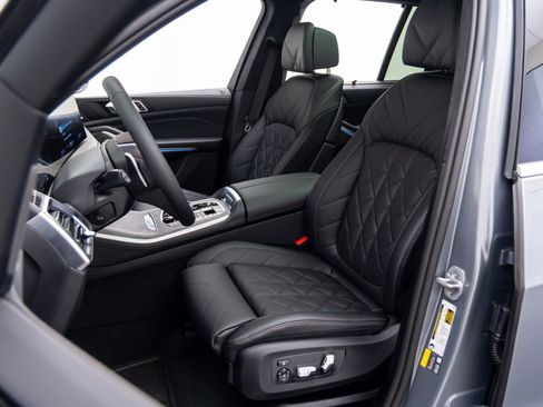 New 2026 BMW X5 xDrive50e image 15