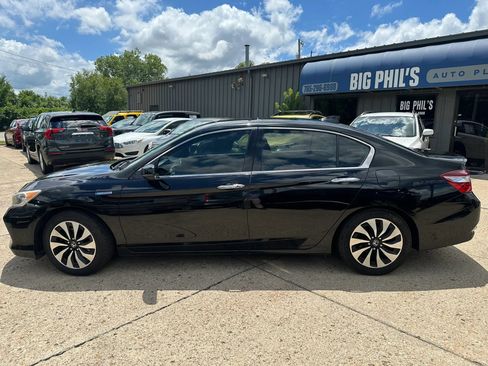 Used 2017 Honda Accord EX-L image 4