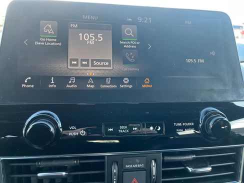 Used 2022 Nissan Armada SL w/ Midnight Edition Package image 10