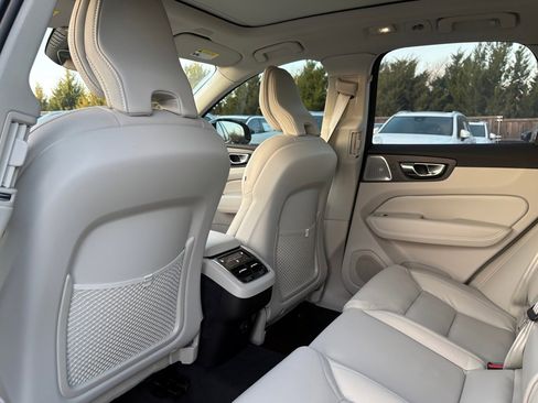 New 2026 Volvo XC60 B5 Ultra w/ Protection Package Premier image 23