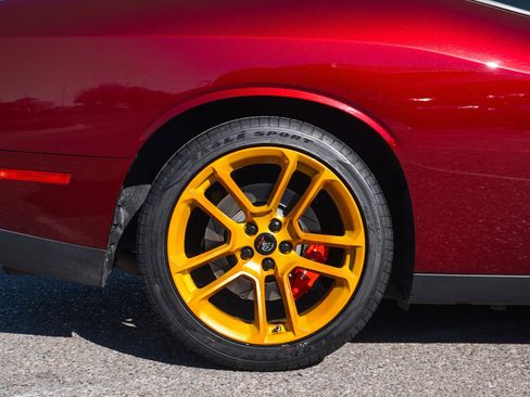 Used 2019 Dodge Challenger SRT Hellcat Redeye image 12