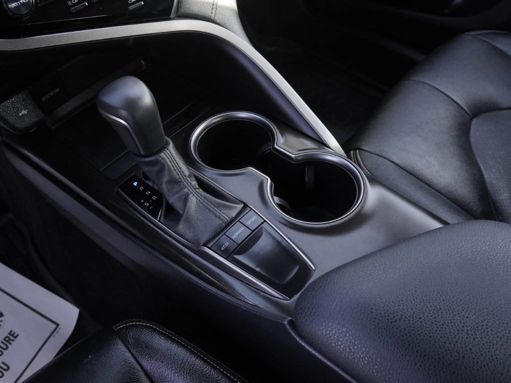 Used 2024 Toyota Camry SE FWD image 19
