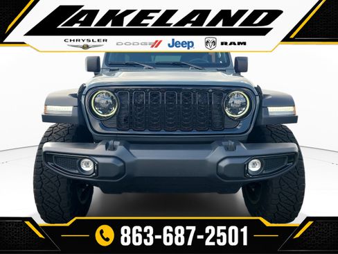 Used 2025 Jeep Wrangler Unlimited Sport AWD/4WD image 2