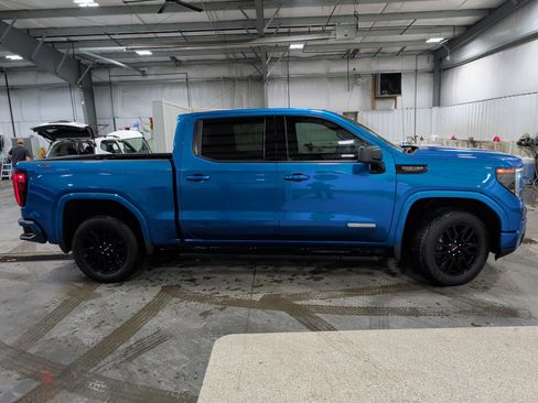 Used 2023 GMC Sierra 1500 Elevation image 2