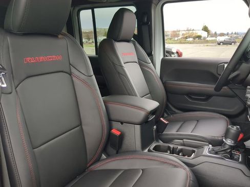 New 2026 Jeep Wrangler Unlimited Rubicon image 8