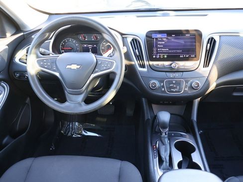 Used 2023 Chevrolet Malibu LS image 36