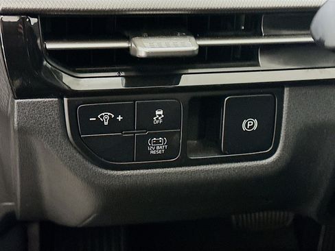 Used 2026 Kia Sportage S image 17