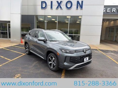 New 2026 Volkswagen Tiguan SE image 1