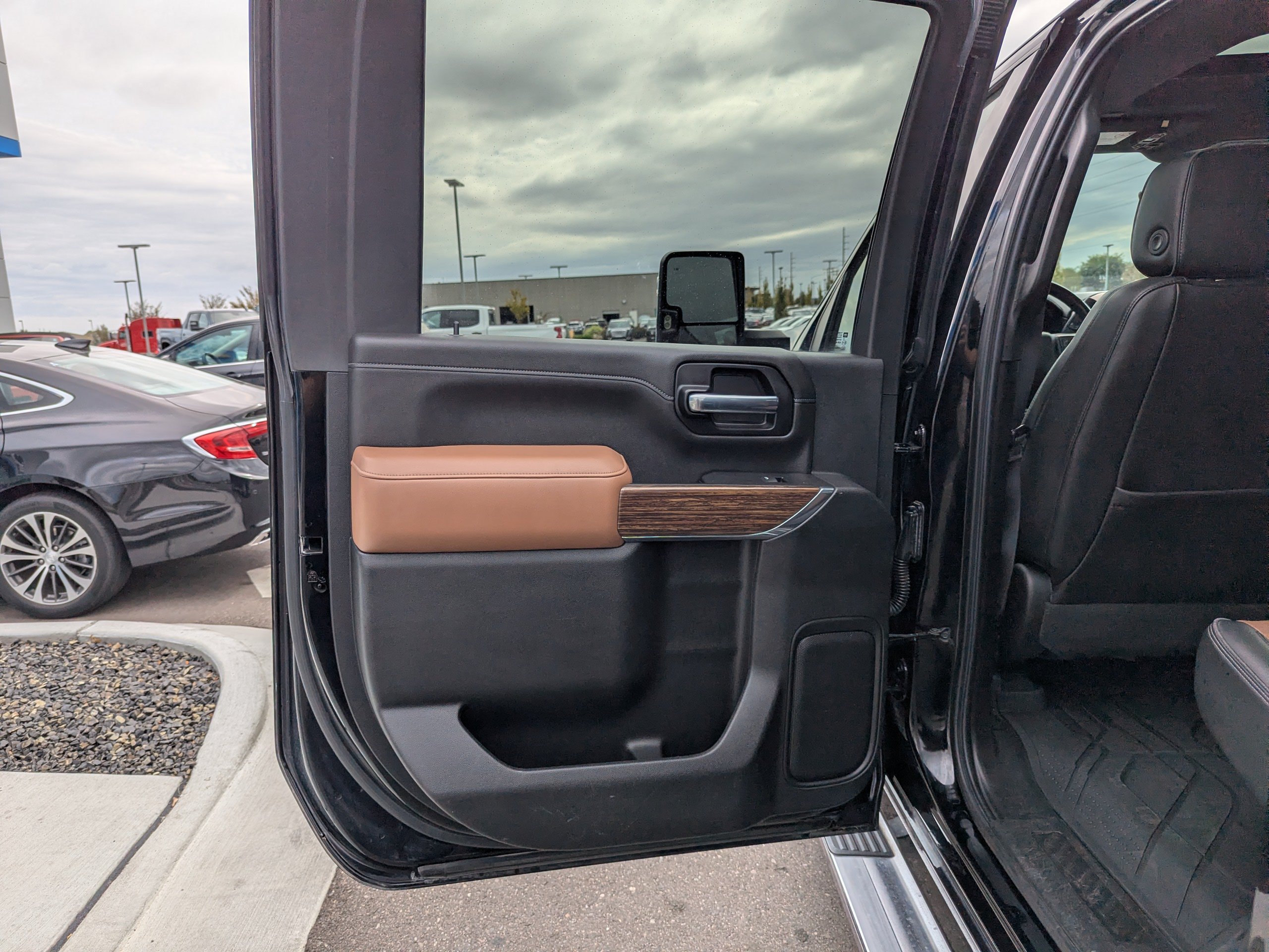 Certified 2020 Chevrolet Silverado 2500 High Country w/ Z71 Off-Road Package AWD/4WD image 33