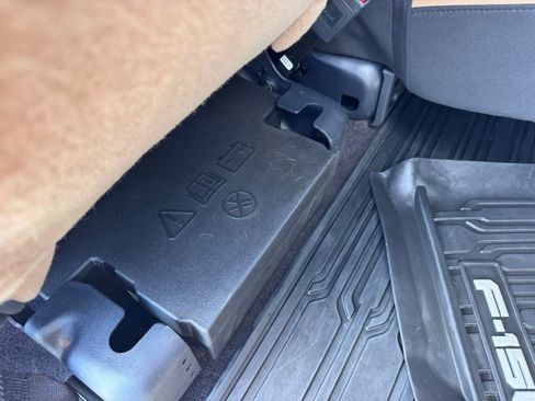 Used 2022 Ford F150 Lariat w/ Max Trailer Tow Package image 32