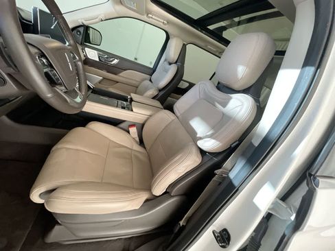 Used 2022 Lincoln Navigator L Reserve AWD/4WD image 11