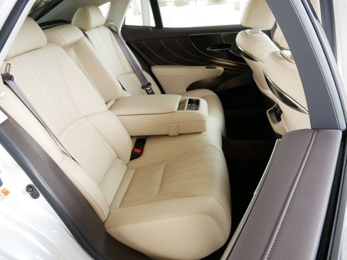 Used 2019 Lexus LS 500 AWD w/ Interior Upgrade Package image 14