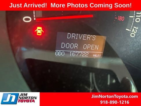 Used 2015 Toyota Sequoia Platinum AWD/4WD image 10