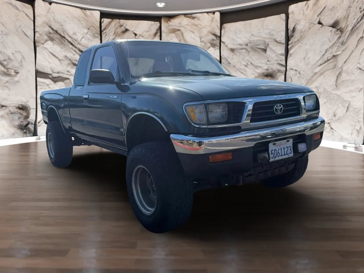 Used 1995 Toyota Tacoma 4x4 Xtracab image 2