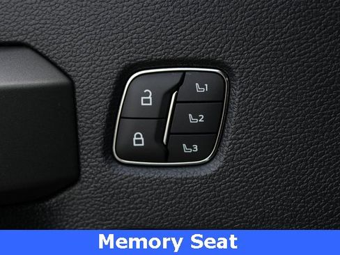 Used 2022 Ford F350 Platinum w/ Tremor Off-Road Package image 4