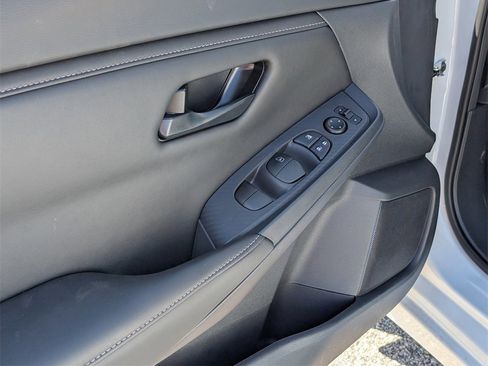 New 2025 Nissan Sentra S image 15