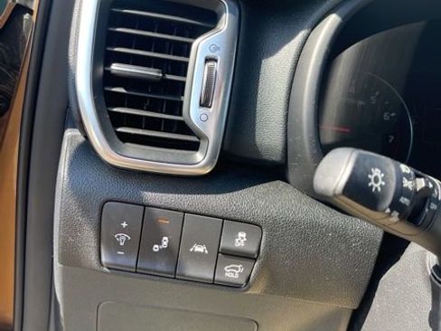 Used 2017 Kia Sportage SX FWD image 16