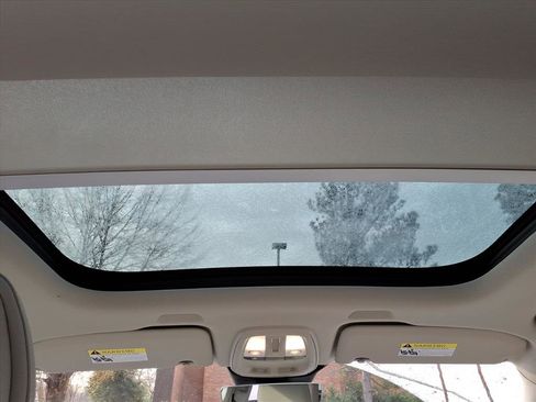 Used 2023 Volvo XC60 B5 Plus w/ Climate Package image 15