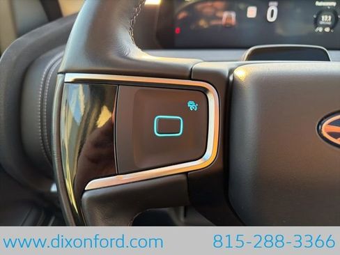 Used 2025 Ford Expedition Platinum image 16