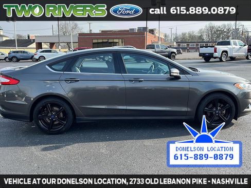 Used 2016 Ford Fusion SE image 10