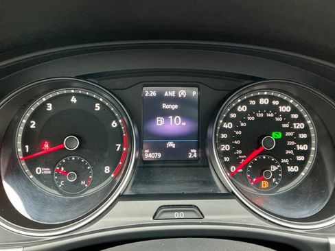 Used 2021 Volkswagen Atlas SE image 2