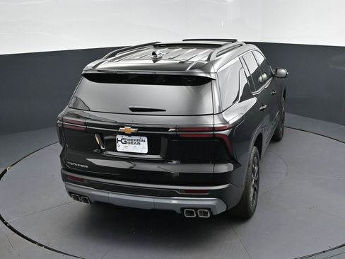 New 2026 Chevrolet Traverse LT w/ Sun and Wheel Package FWD image 34