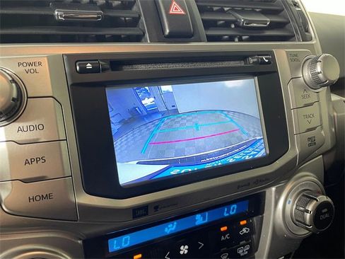 Used 2018 Toyota 4Runner Limited image 9