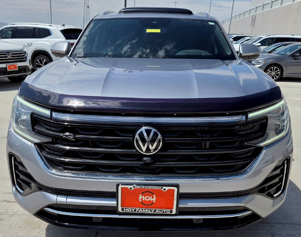 Used 2024 Volkswagen Atlas Cross Sport SEL Premium R-Line AWD/4WD image 4