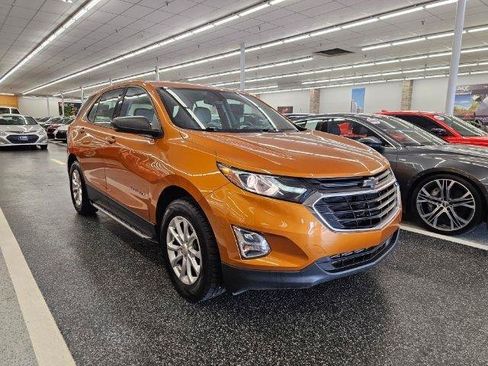 Used 2018 Chevrolet Equinox LS AWD/4WD image 4