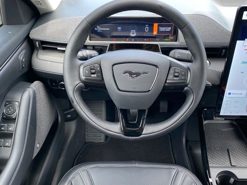 New 2025 Ford Mustang Mach-E Premium image 5