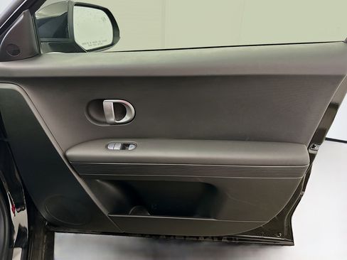 Used 2024 Hyundai Ioniq 5 SE AWD/4WD image 33