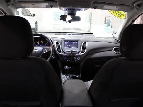 Certified 2021 Chevrolet Equinox LT image 32