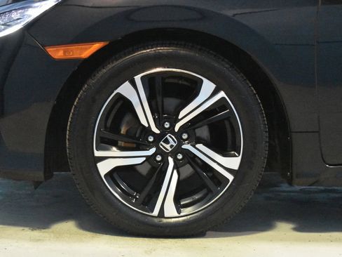 Used 2016 Honda Civic Touring image 26