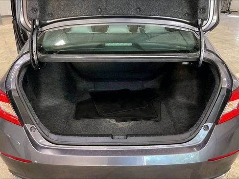 Used 2020 Honda Accord LX image 32