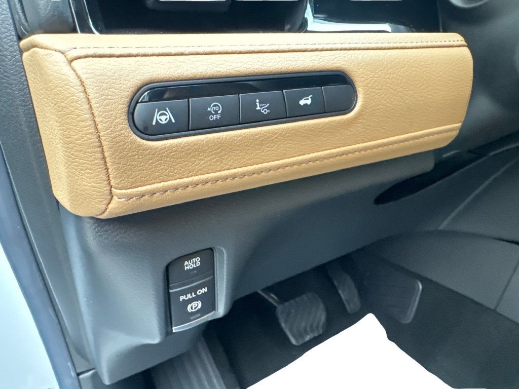 Used 2025 INFINITI QX80 Luxe AWD/4WD image 59