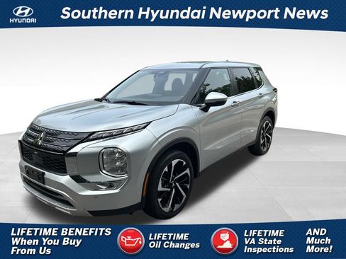 Used 2024 Mitsubishi Outlander FWD image 1