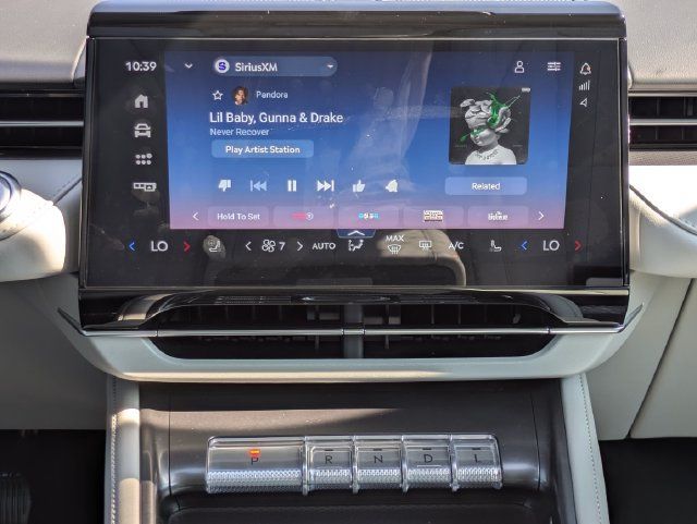 New 2026 Lincoln Nautilus Premier AWD/4WD image 18
