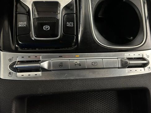 Used 2022 Kia Carnival SX Prestige image 30