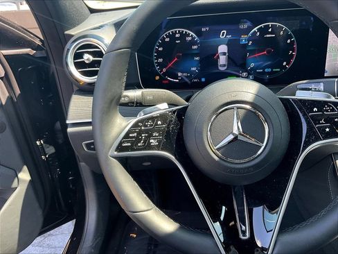 Used 2023 Mercedes-Benz E 450 4MATIC Sedan image 11