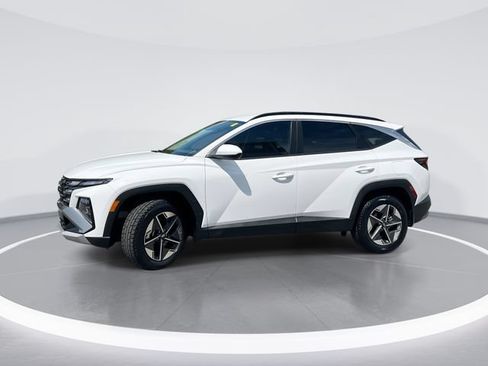 Certified 2025 Hyundai Tucson SEL AWD/4WD image 1