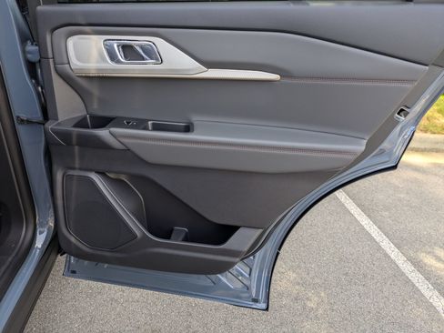 New 2026 Ford Explorer Active w/ Active Comfort Package RWD image 33