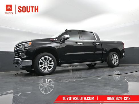 Used 2022 Chevrolet Silverado 1500 LTZ w/ Z71 Off-Road Package AWD/4WD image 45