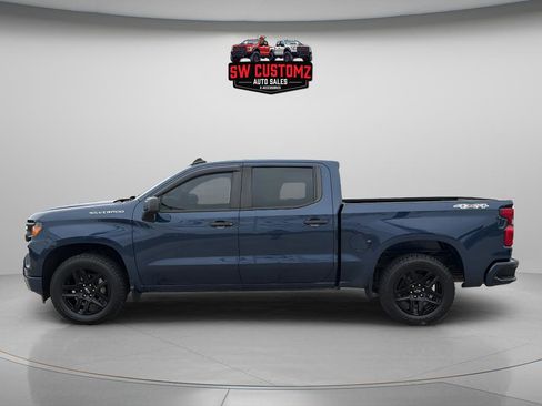 Used 2022 Chevrolet Silverado 1500 Custom AWD/4WD image 4