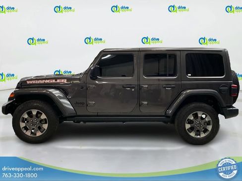 Used 2020 Jeep Wrangler Unlimited Sahara image 9