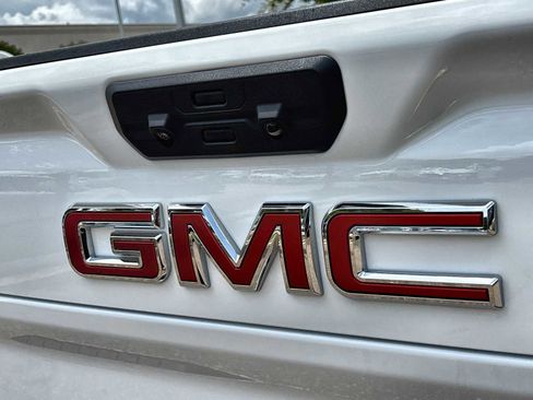 Used 2025 GMC Sierra 2500 AT4 AWD/4WD image 16