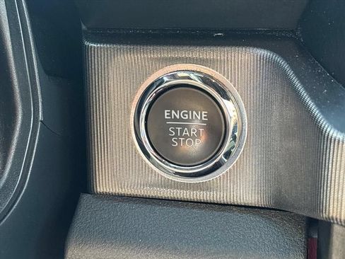 Used 2025 Ford F250 Platinum AWD/4WD image 37