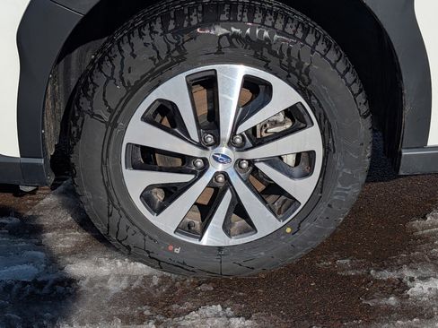 Certified 2025 Subaru Outback image 15