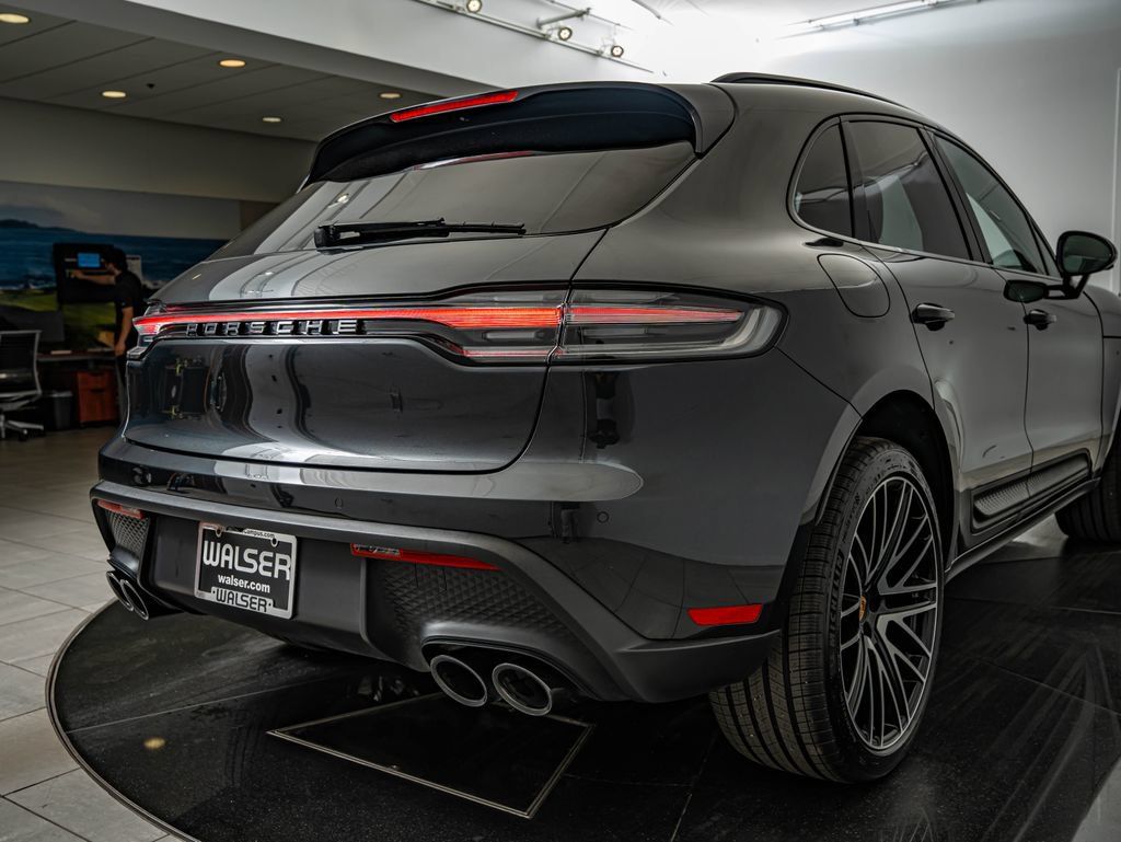 Certified 2026 Porsche Macan AWD/4WD image 20